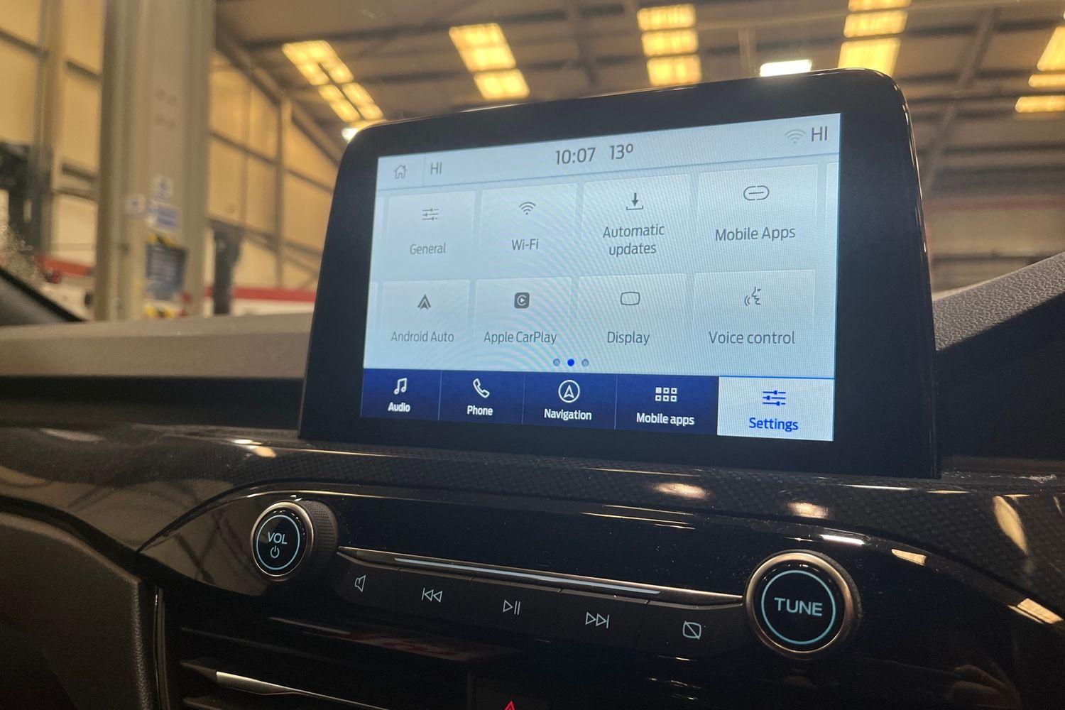 Ford KUGA Photo 35