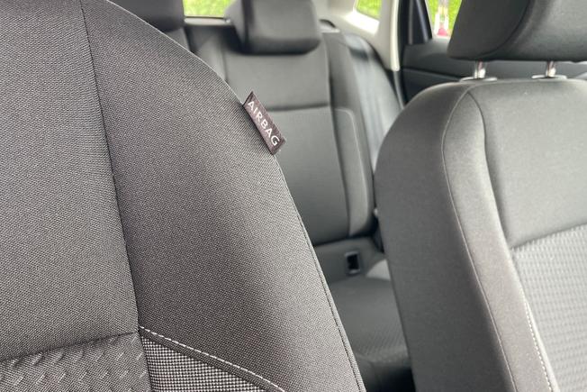 VOLKSWAGEN Polo Photo 40
