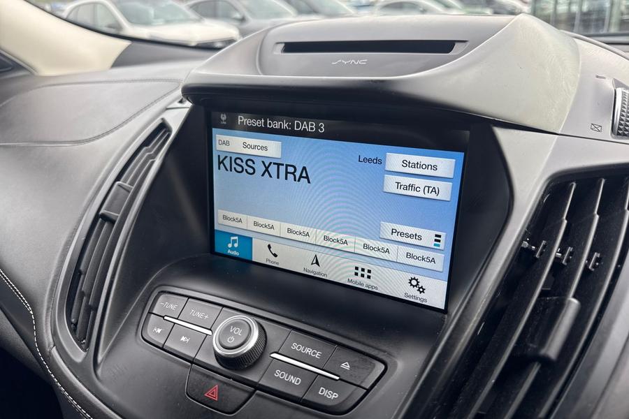 Ford KUGA VIGNALE Photo autoimg-c3527aa2c7e6b8f529c592a4a246b570b586fd2a.jpg