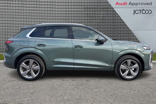 AUDI Q3 Photo 4
