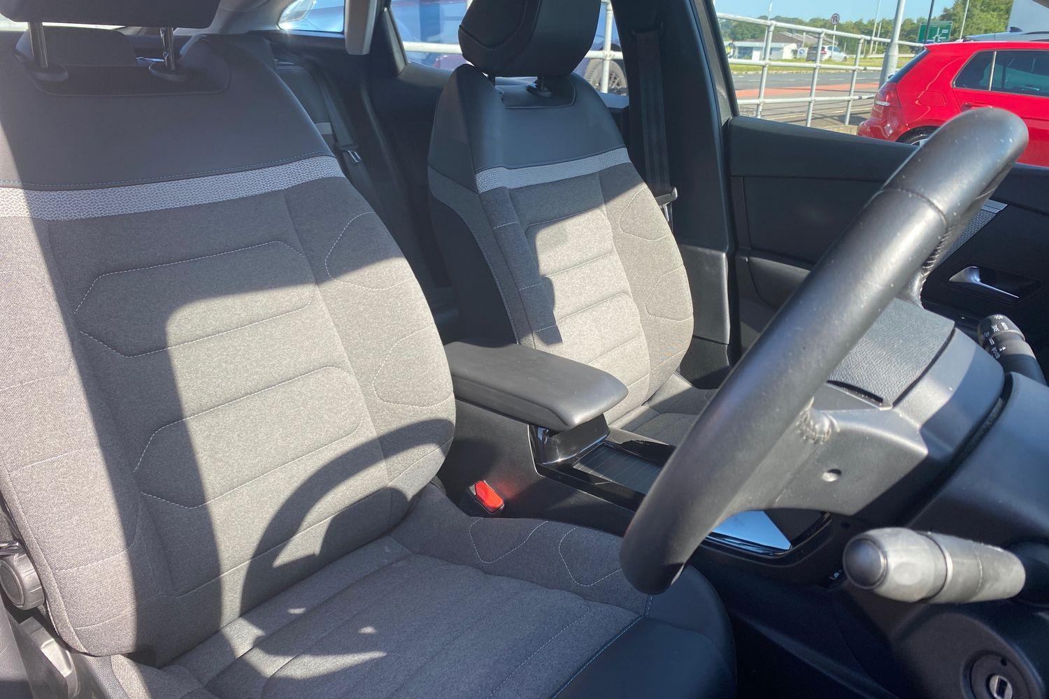 Citroen C4 Photo 16