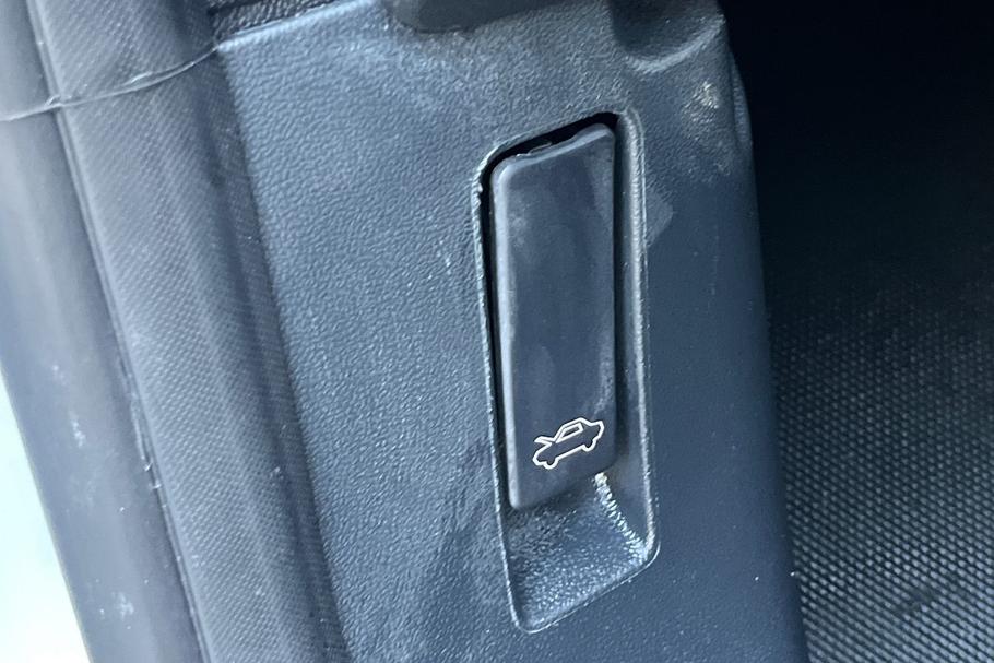 Used Ford TRANSIT COURIER LL24UFY 40