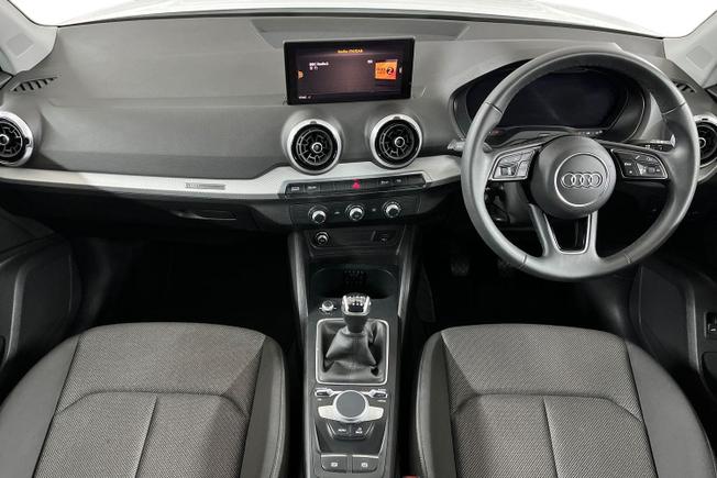 AUDI Q2 Photo 10