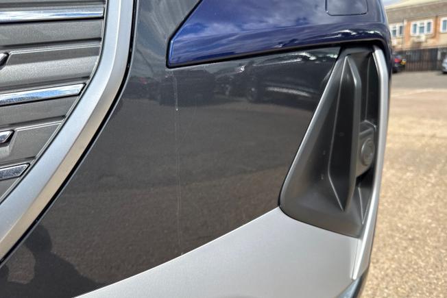 Audi Q4 Photo 59