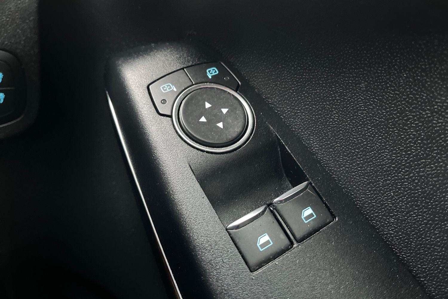 Ford FIESTA Photo 15