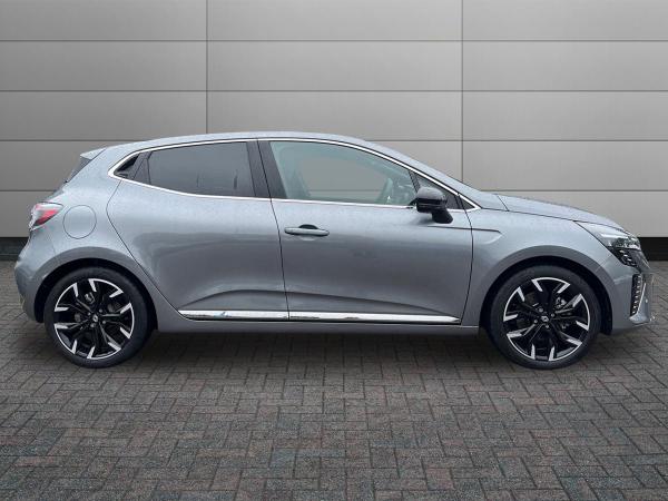 Renault Clio Photo autoimg-c366af9f37b42b50380223f27611a19202e3e952.jpg