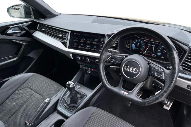 AUDI A1 Photo 6