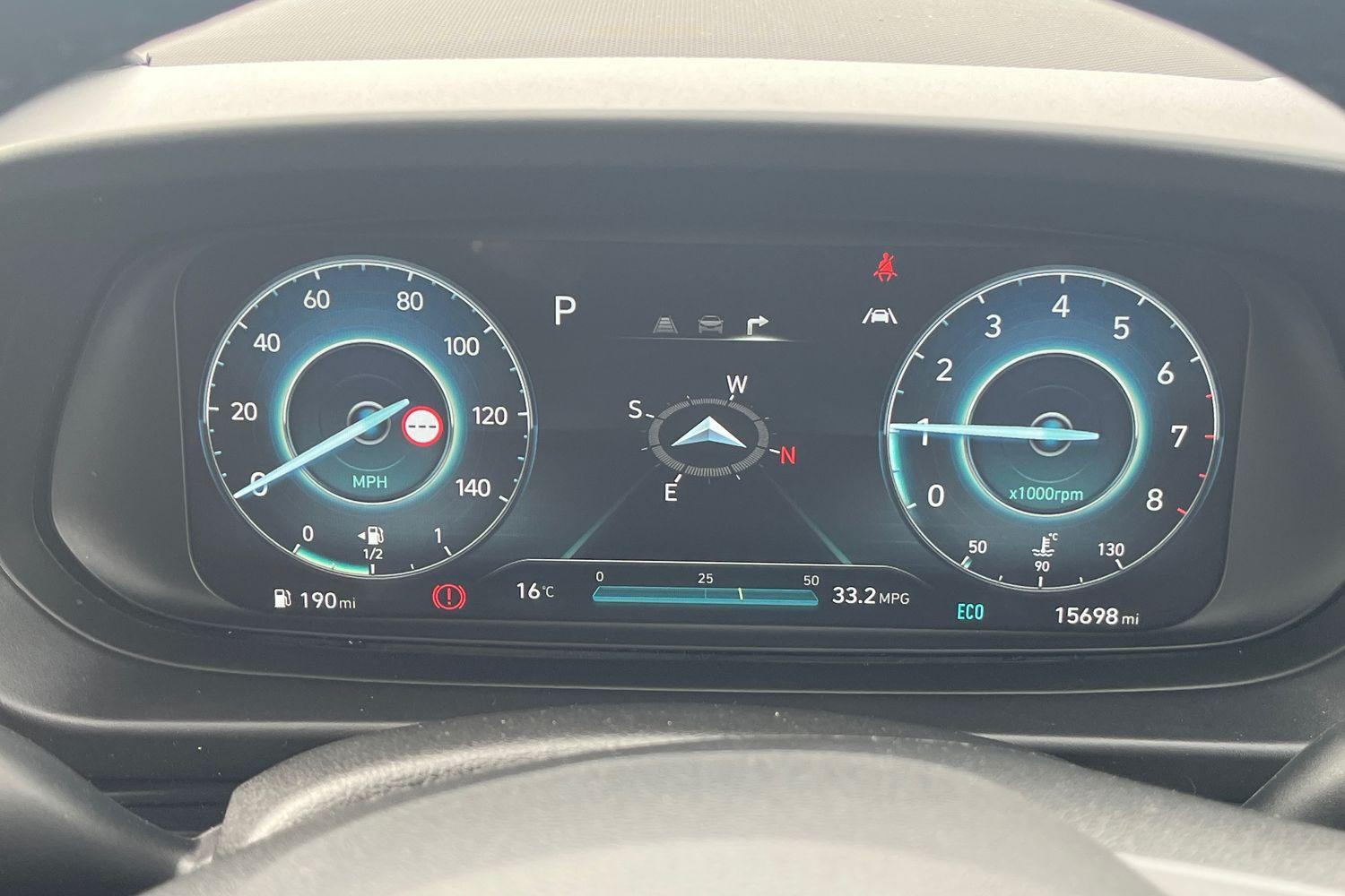 Hyundai BAYON Photo 12