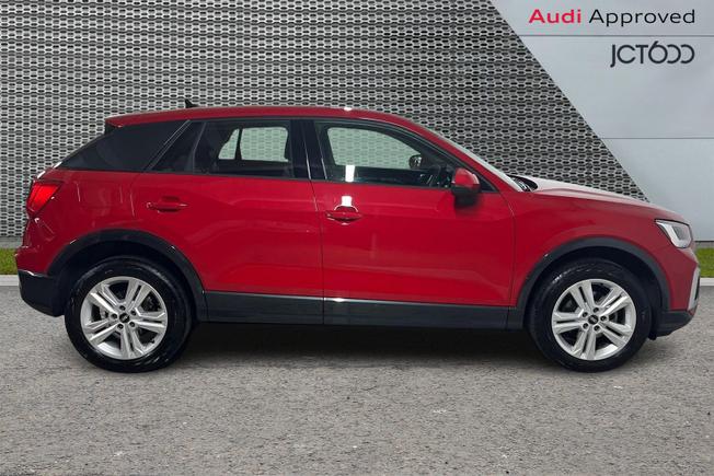 AUDI Q2 Photo 4