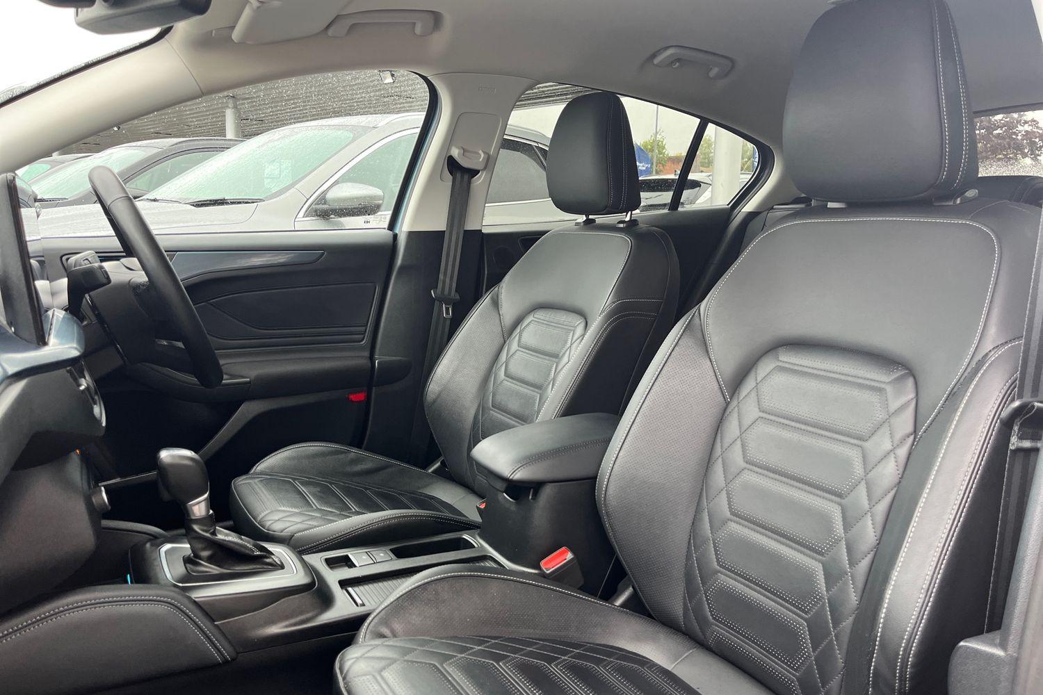 Ford Focus Photo 18