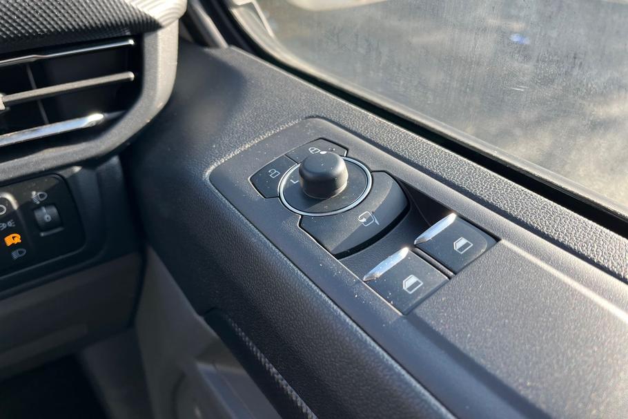 Used Ford TRANSIT CUSTOM 16