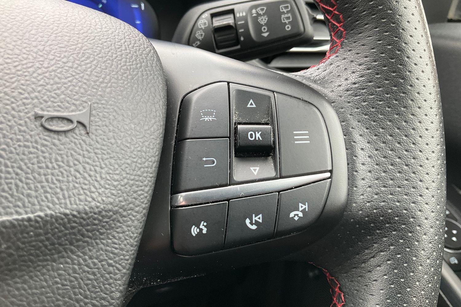 Ford KUGA Photo 34