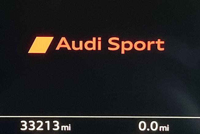AUDI RS3 Photo 15