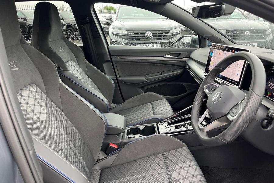 Volkswagen Golf Photo autoimg-c37a821a1d07a0dbd41d679961e53c6d3073c702.jpg