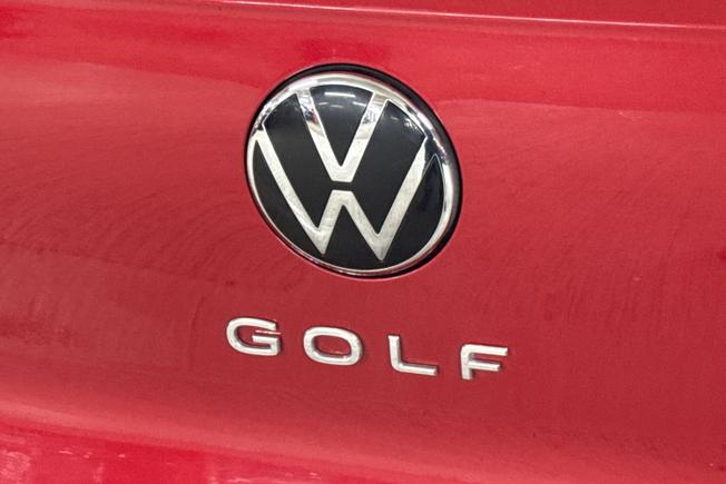 VOLKSWAGEN Golf Photo 36