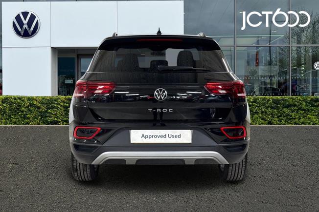 VOLKSWAGEN T-Roc Photo 7