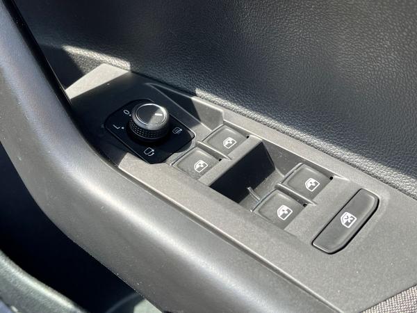 Volkswagen Taigo Photo autoimg-c37f72aa9effe1ab793c3f12c359b3b0d7ef5486.jpg