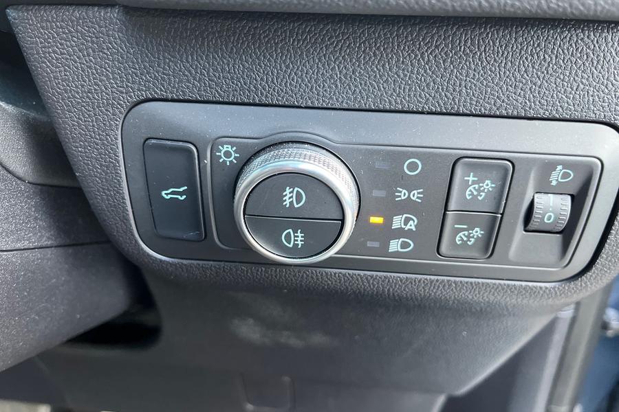 Ford KUGA Photo autoimg-c383e78737c9987b934f29bd4beed53fe57ef3f8.jpg