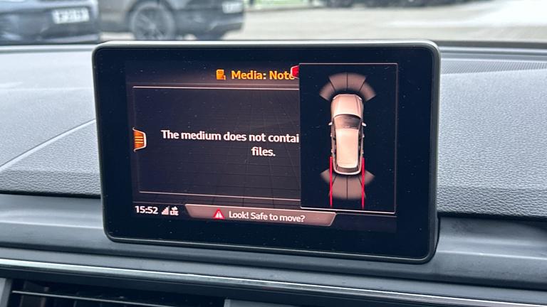 Used Audi A4 Avant AO69DVF 11