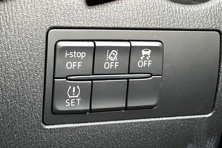 Mazda 2 Photo autoimg-c3878f196cbe86ebe4b37f82955ac1f35fd1524d.jpg