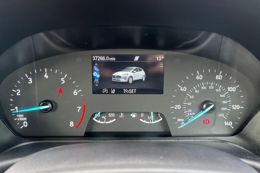 Ford FIESTA Photo autoimg-c389966cafc9e32915fc4e2f98eb3f5a813e9c16.jpg