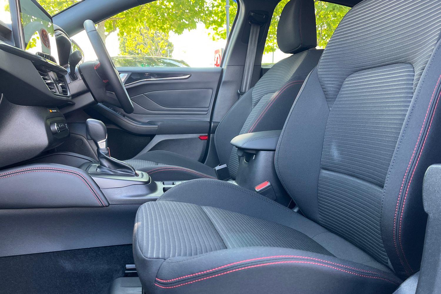 Ford FOCUS Photo 18