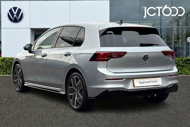 VOLKSWAGEN Golf Photo 3