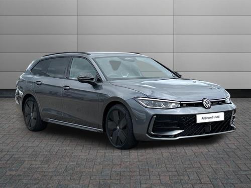 Used 2026 Volkswagen Passat 1.5 eTSI MHEV R-Line DSG Euro 6 (s/s) 5dr Grey at Sinclair Volkswagen