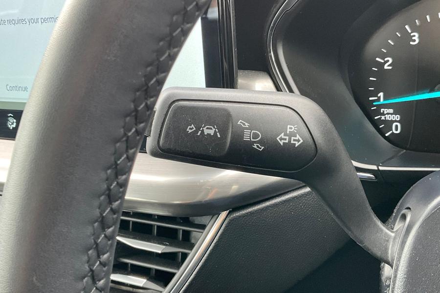 Ford Focus Photo autoimg-c394c3ee5915ee425f3d702edad661b6759990e3.jpg