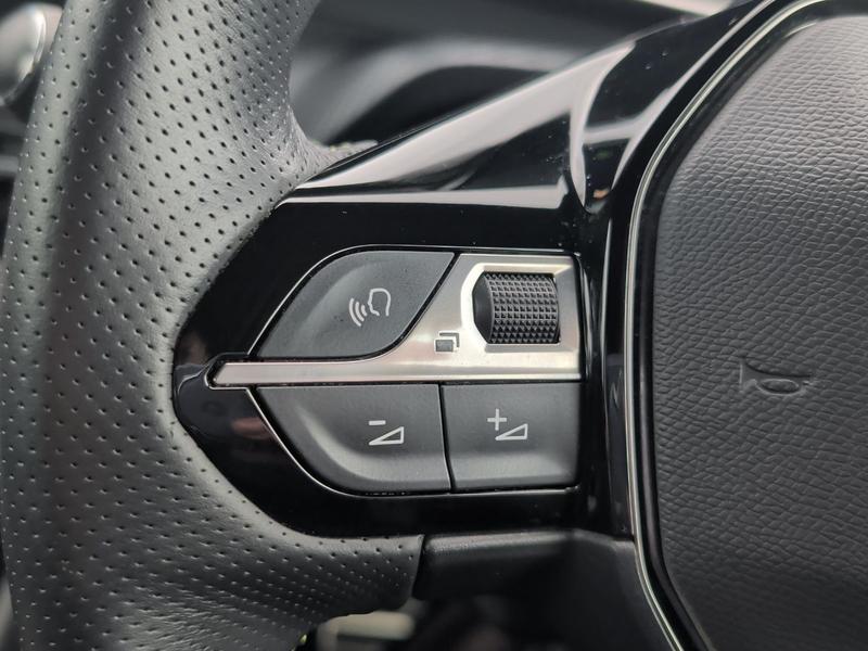 Used Peugeot E-208 SN22ADF 38