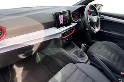 SEAT Ibiza Photo 2