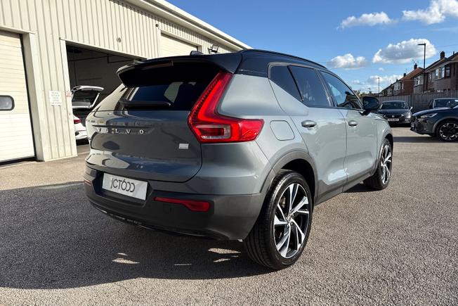 VOLVO Xc40 Photo 22