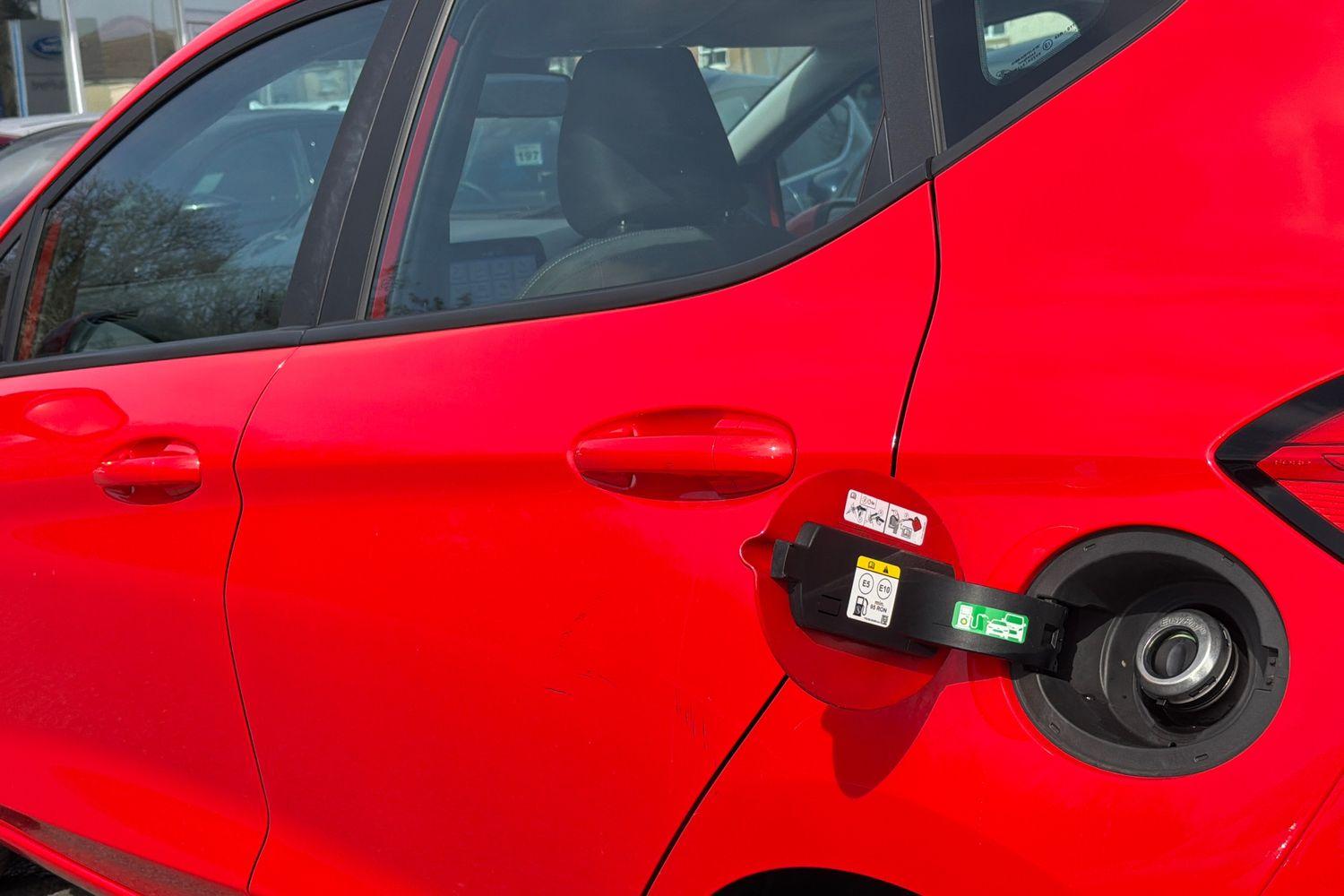 Ford FIESTA Photo 34
