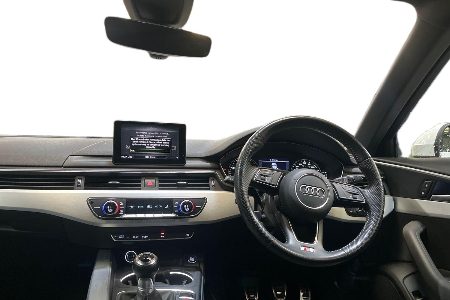 Audi A4 Photo 9