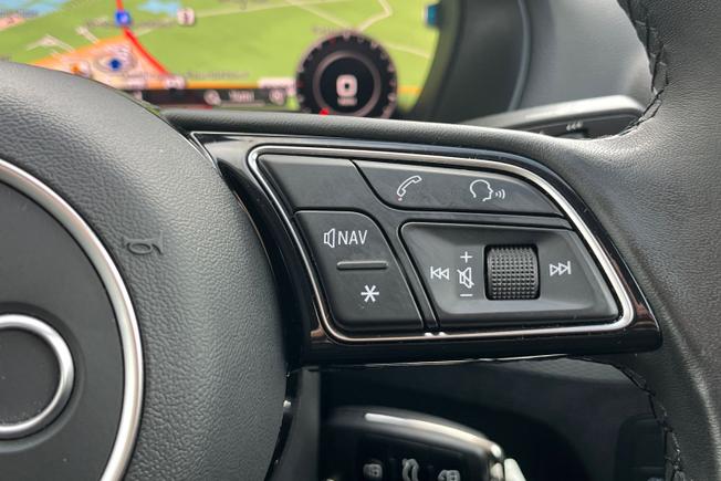 Audi Q2 Photo 17
