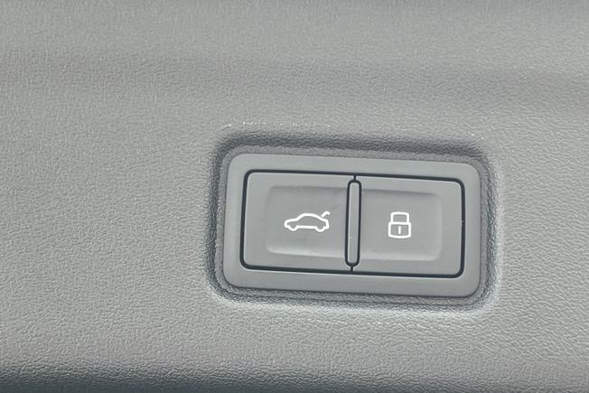 Audi Q6 Photo 36