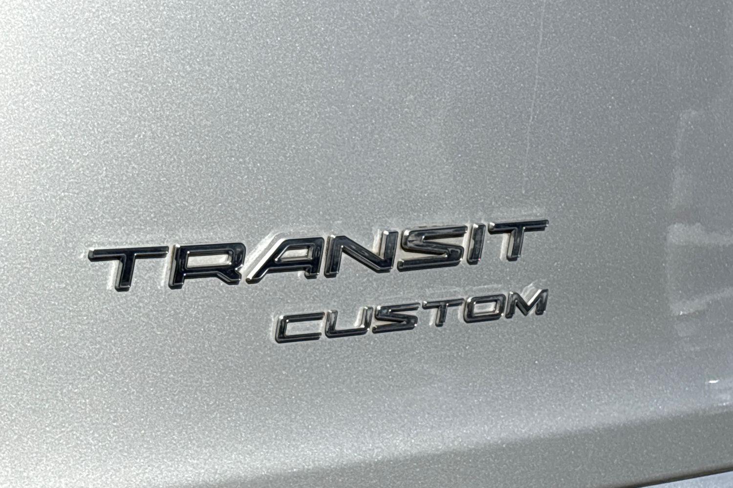 Ford TRANSIT CUSTOM Photo 19