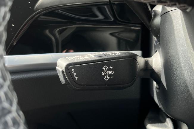 AUDI Q3 Photo 35