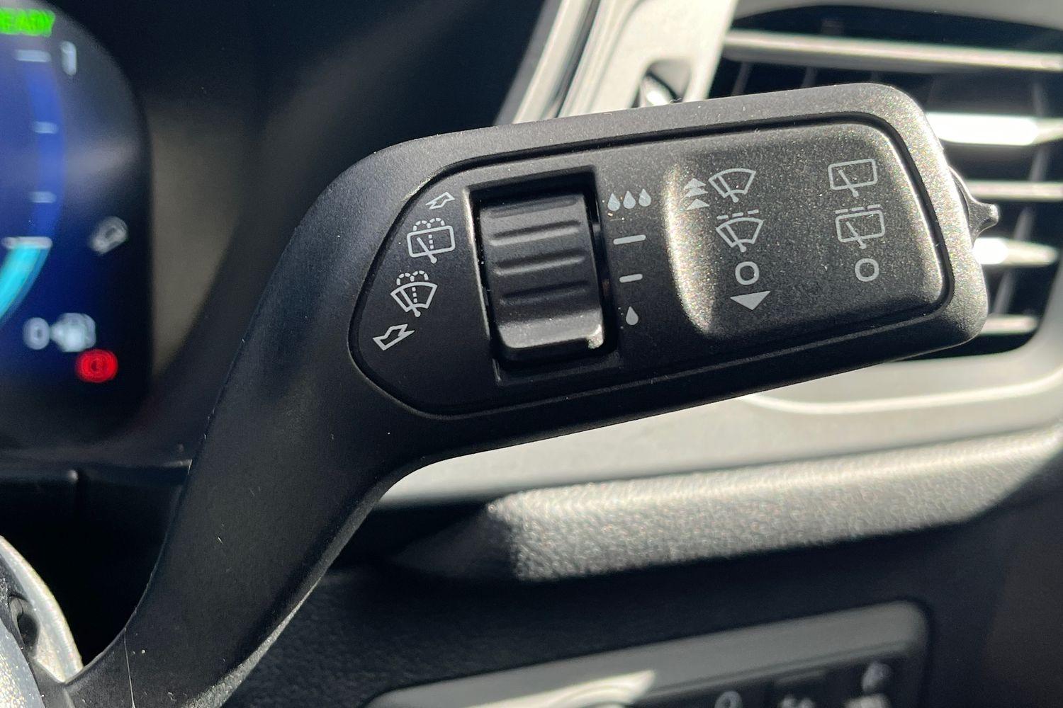 Ford KUGA Photo 14