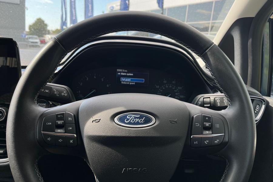 Ford FIESTA Photo autoimg-c3a77f2575833e233708c484c608303e11d05c10.jpg