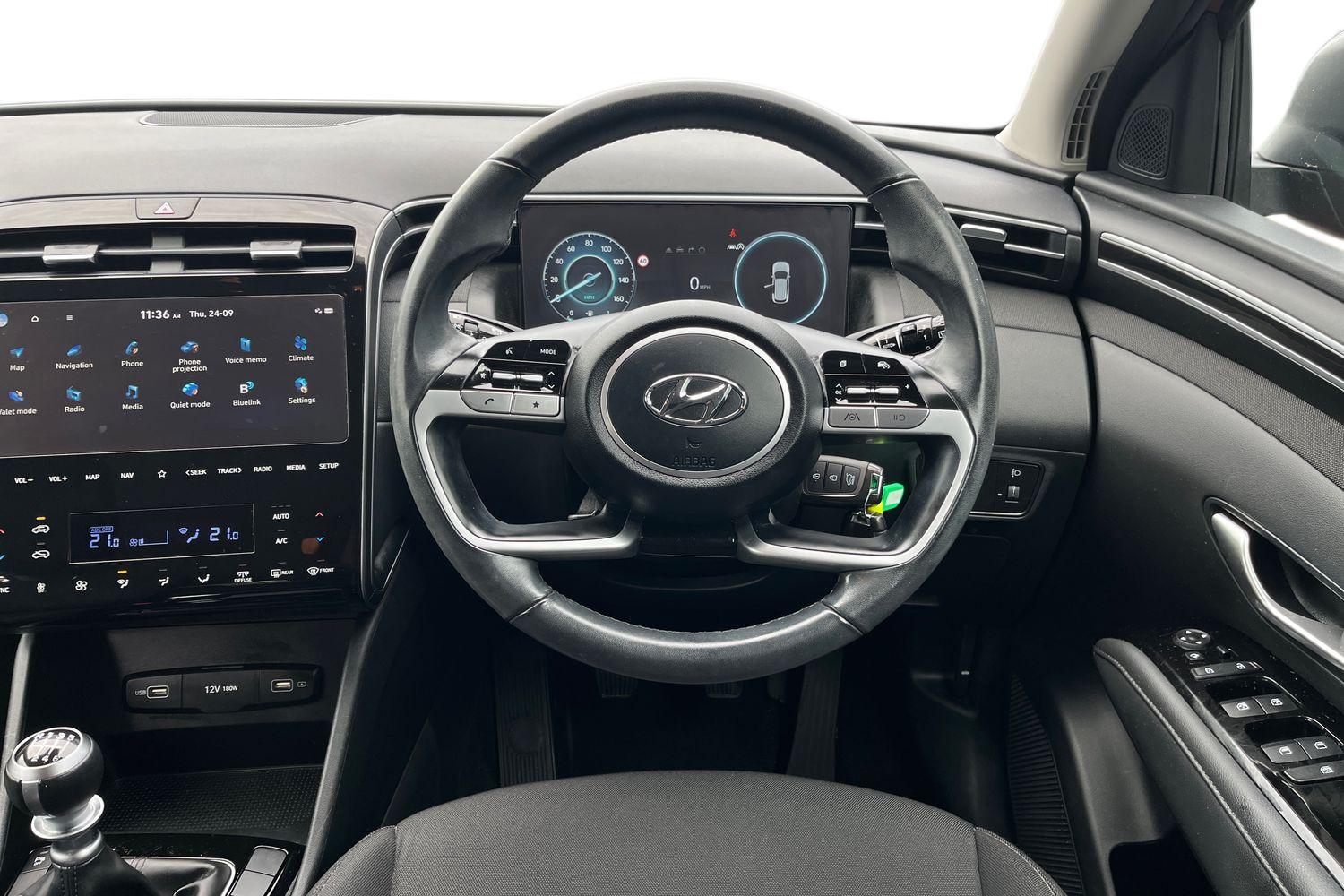 Hyundai TUCSON Photo 10