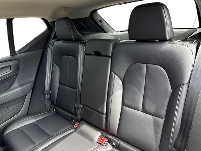VOLVO Xc40 Photo 9