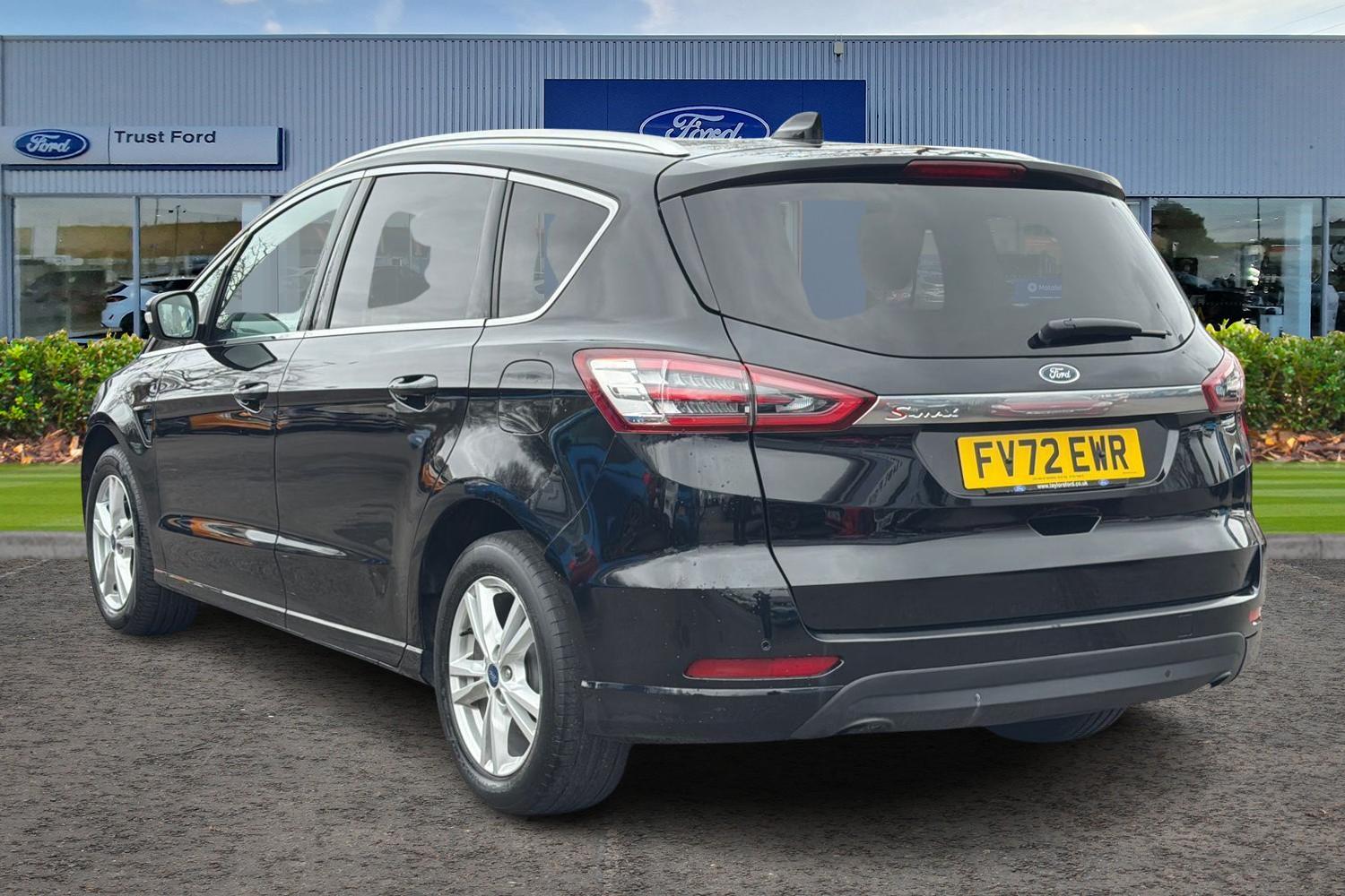 Ford S-MAX Photo 1