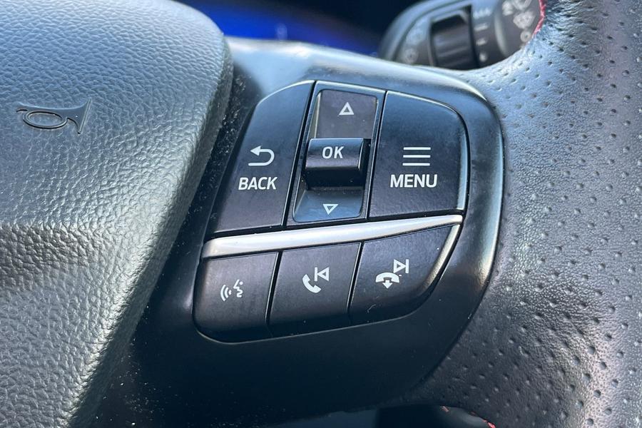 Ford KUGA Photo autoimg-c3b142f1c4ef3d538c0ea8e2d2a963010b045c59.jpg