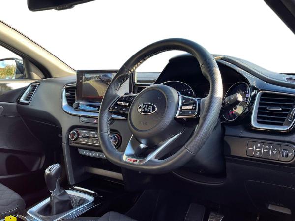 Kia ProCeed Photo autoimg-c3b1cbb7435b548d7db8ae2eb35e055b124f0589.jpg