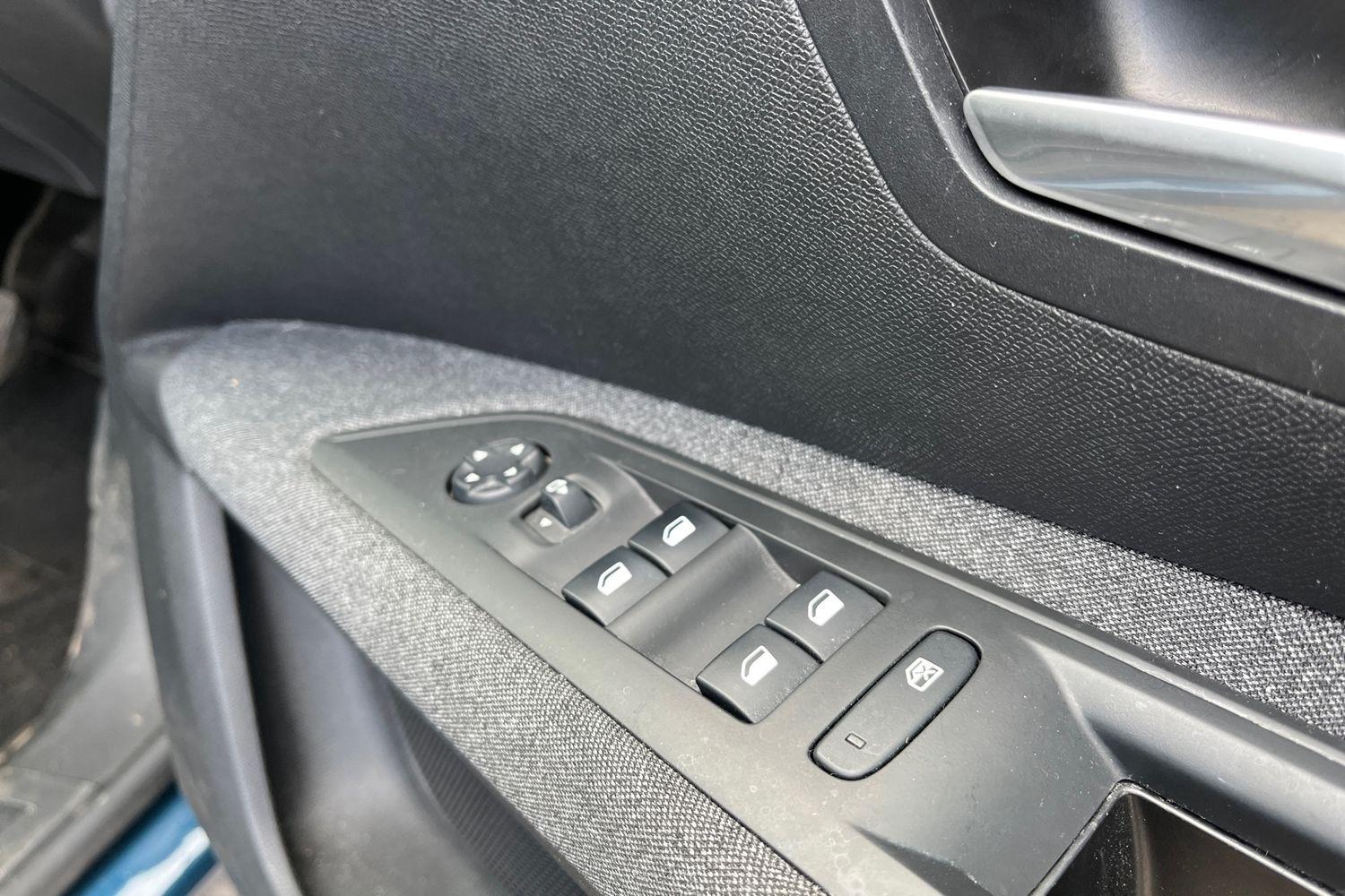 Peugeot 5008 Photo 15