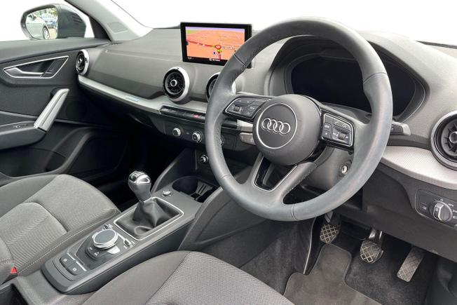 AUDI Q2 Photo 6