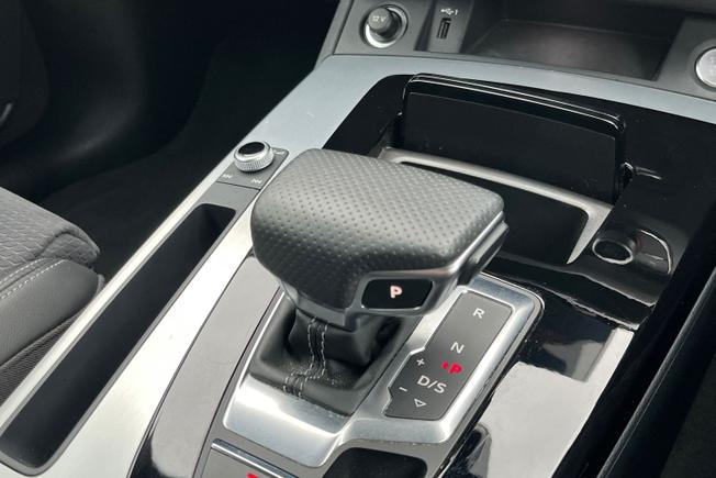 AUDI Q5 Photo 31