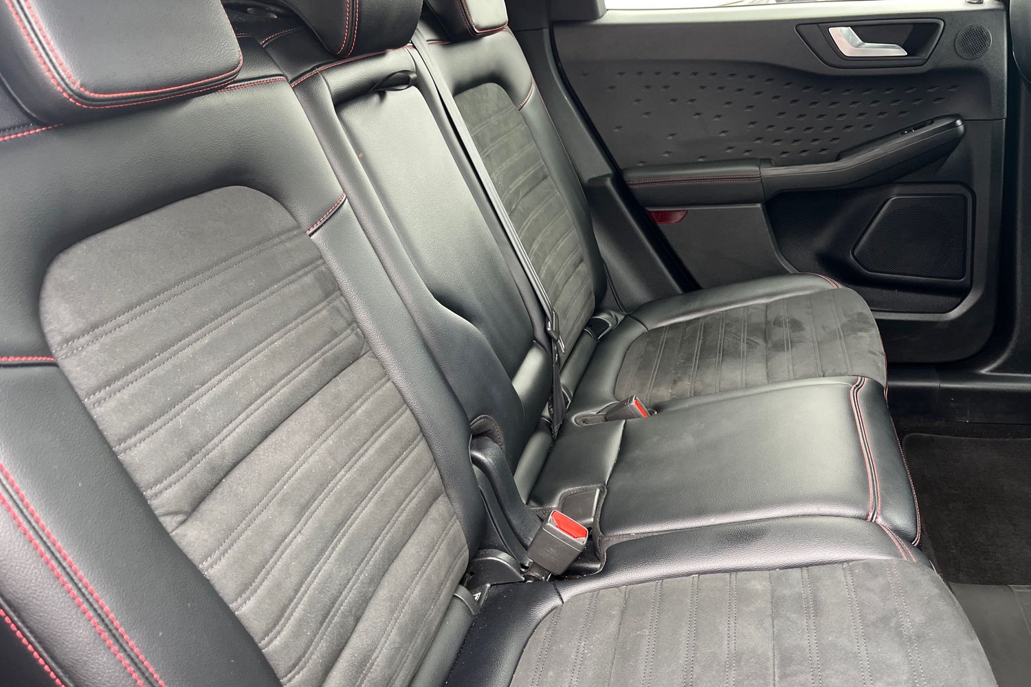Ford KUGA Photo 19