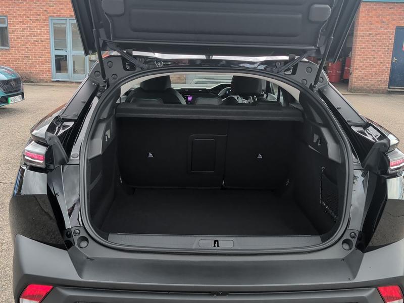 Used Peugeot 408 NU26YOO 18